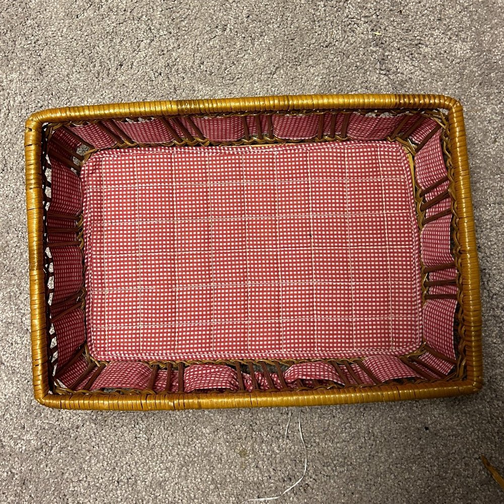 Vintage Wicker Lined Bread Basket with Ribbon - Picture 2 of 4
